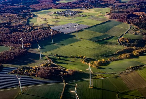 5 stratégies innovantes pour accélérer la transition énergétique